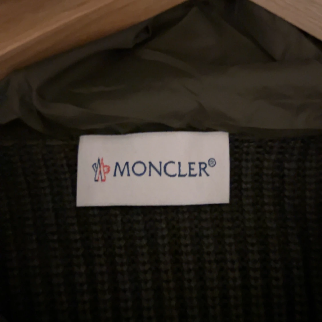 Grön quiltad jacka från Moncler - 2