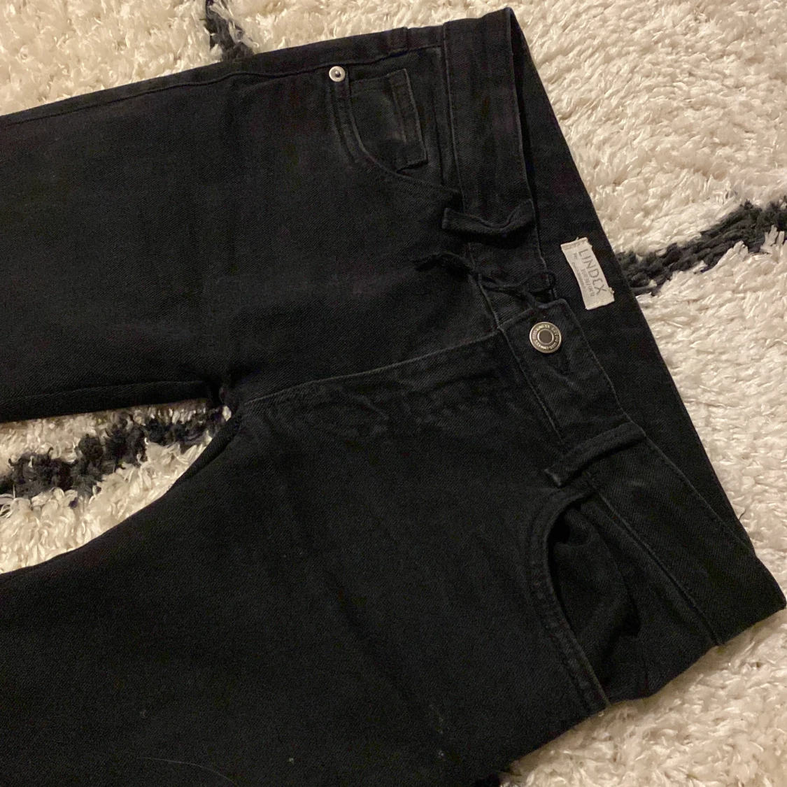 Svarta bootcut jeans - 2