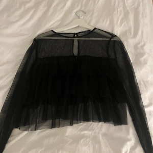 Zara topp - Jättefin topp ifrån zara❤️ Storlek M men passar S❤️❤️