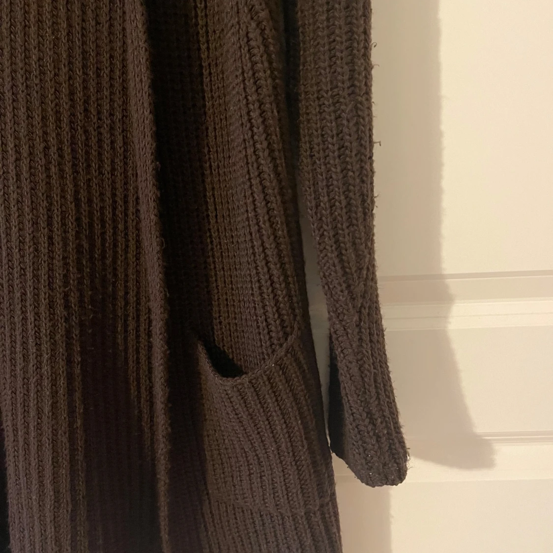 Brun stickad kofta från ASOS - 1