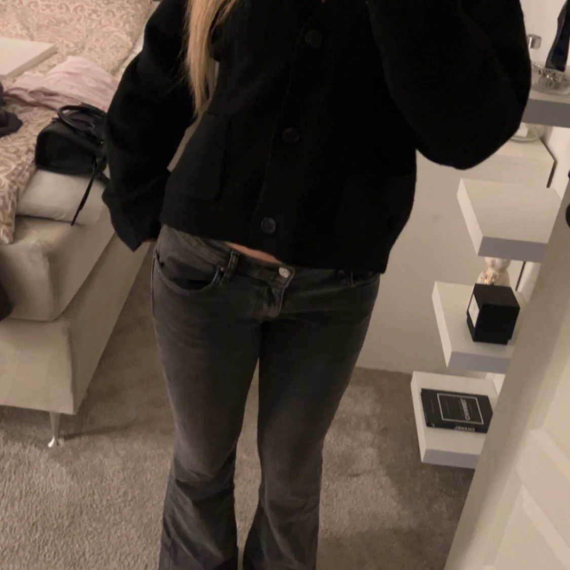 Grå jeans med bootcut