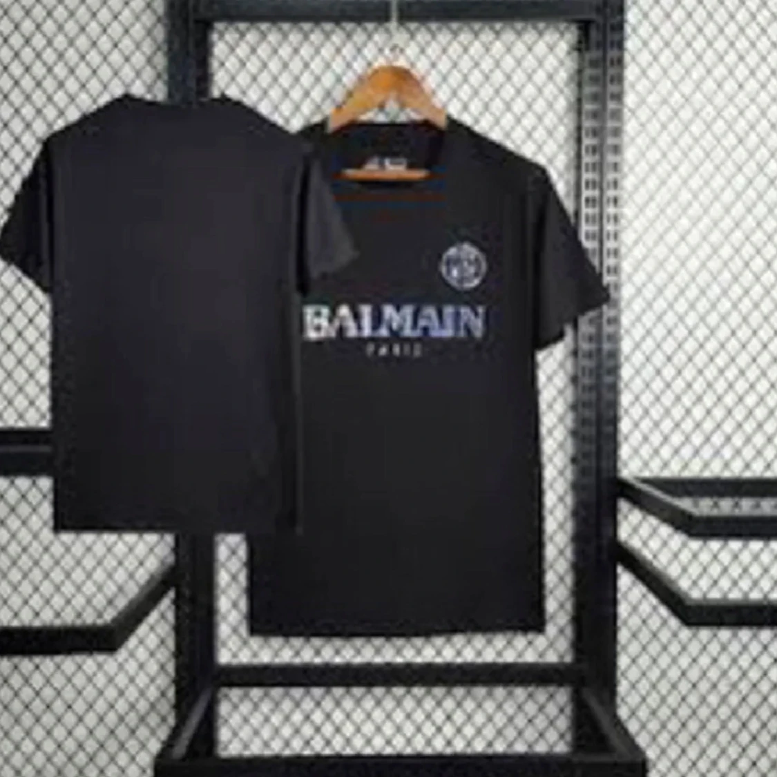 Svart och vit t-shirt från Balmain