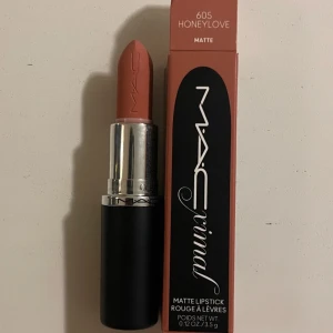 Läppstift MAC Honeylove Matte - Snyggt läppstift från MAC i färgen Honeylove. 