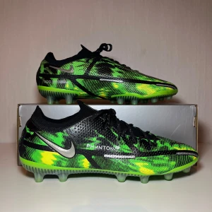 Nike Phantom GT 2  - Nike Phantom GT 2 Elite SW AG “Shockwave”🦠, Skick- 9.9/10 (endast testade), Väsks och box ingår 