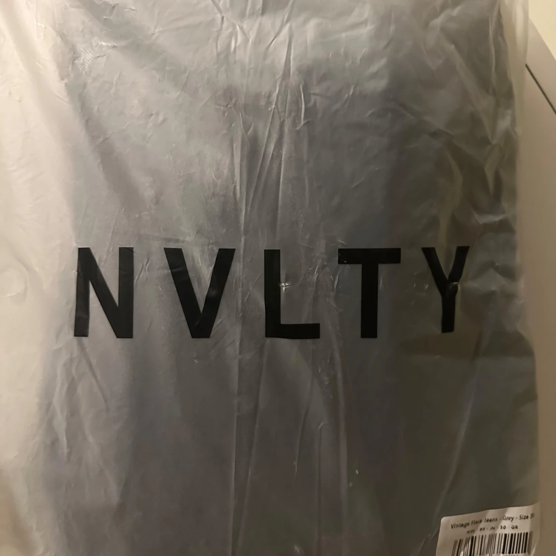 Grå jeansbyxor från NVLTY - 93