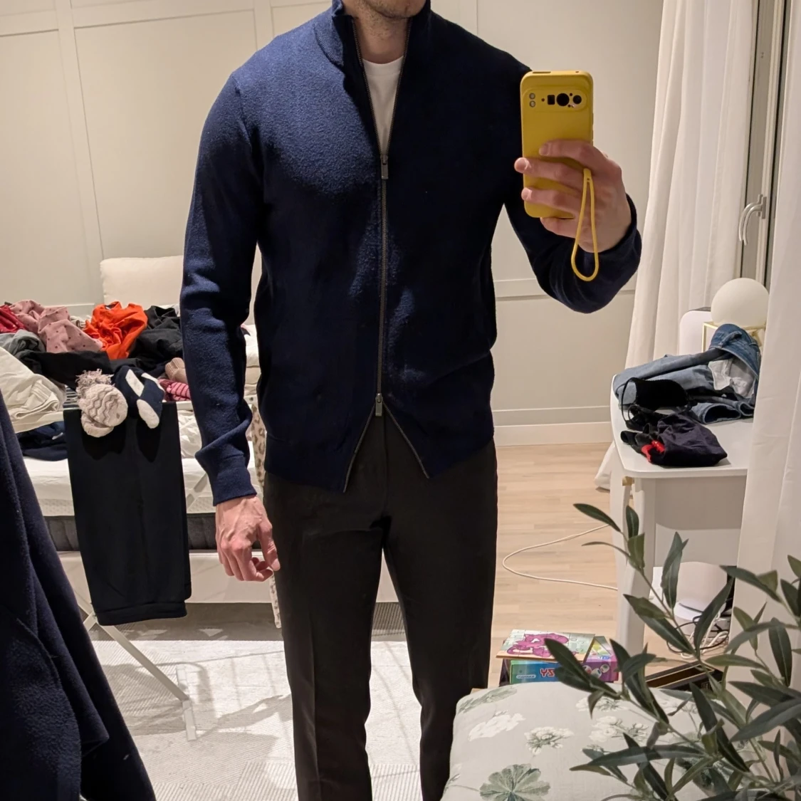 Marinblå kofta med från Massimo Dutti stl M