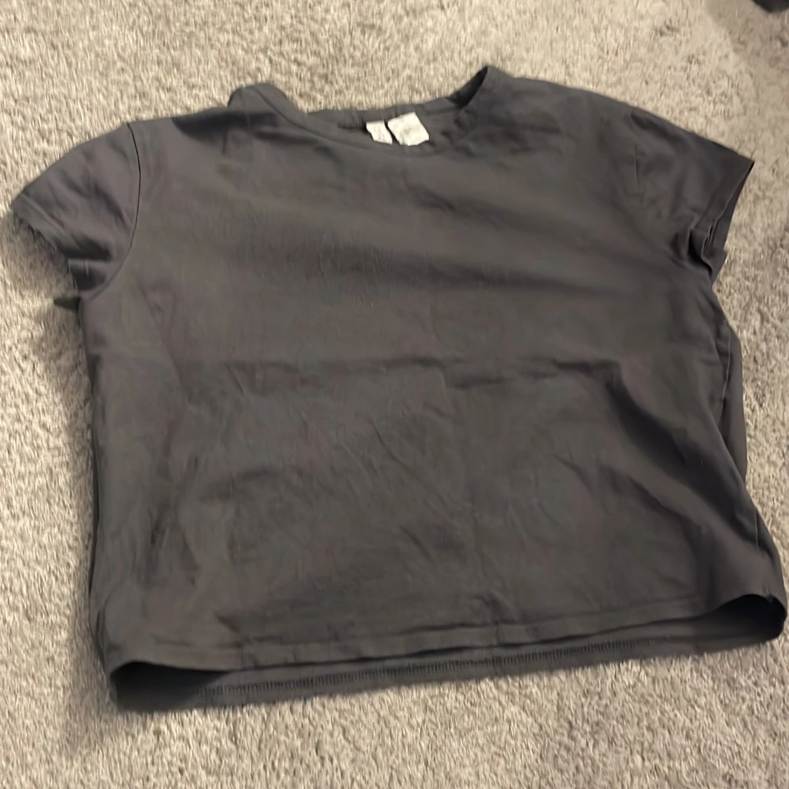 Grå t-shirt från H&M Divided