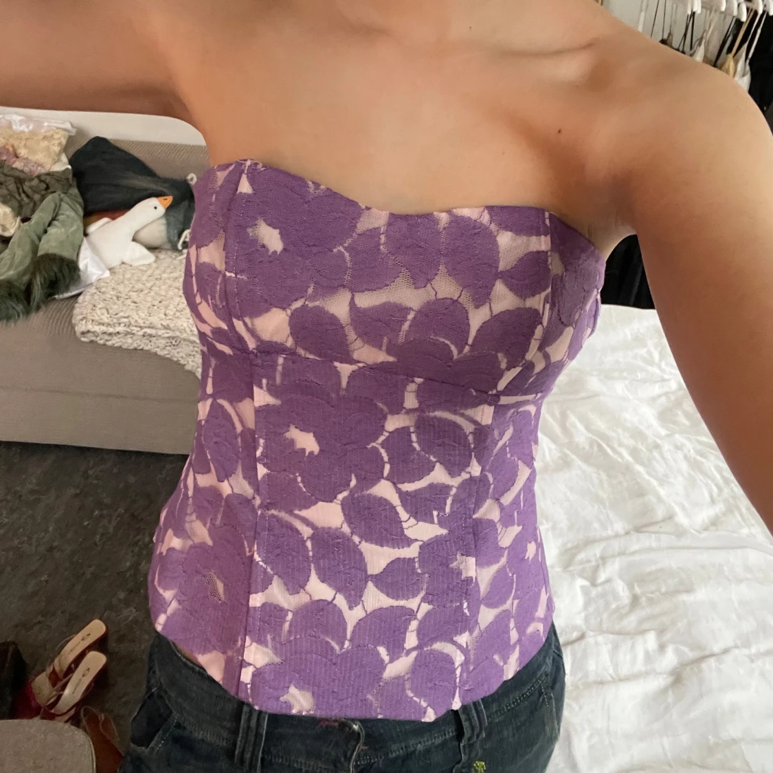 Lila korsettopp med blommönster