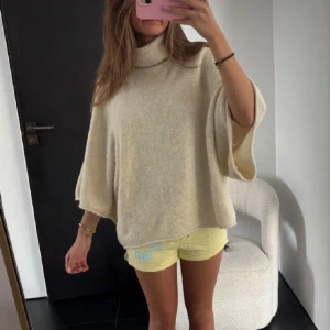 Intressekoll  - Intressekoll på denna tröja från zara❤️