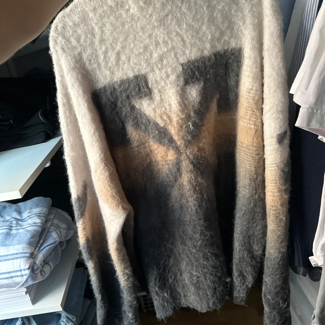 Off white knit  - 90