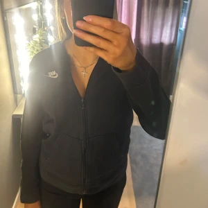 Nike hoodie - Nike tröja med dragkedja❤️