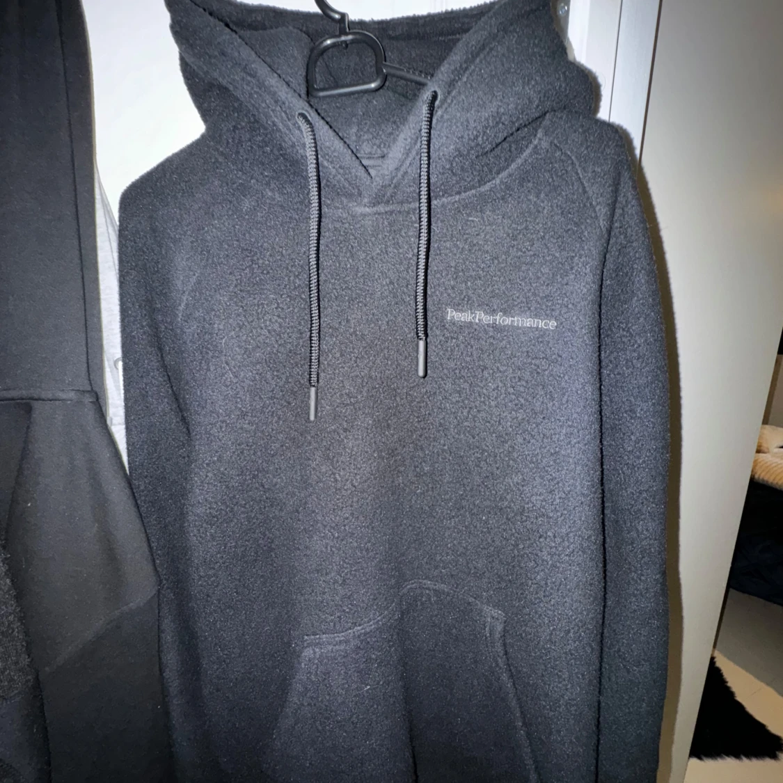 Peakperformance hoodie 