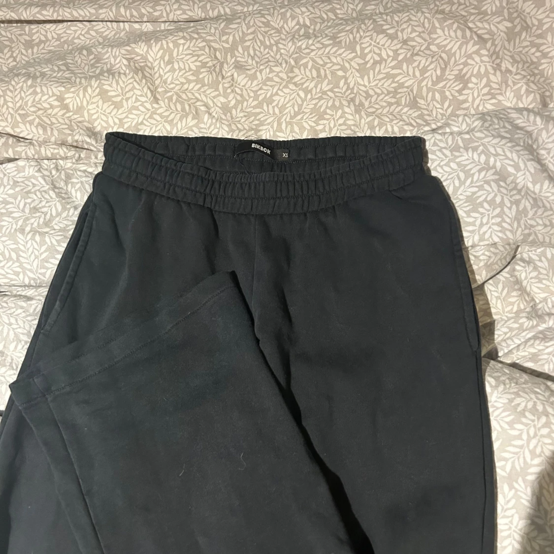 Lågmidjade mjukisbyxor  - 91