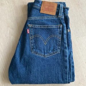 Levis 501  - Säljer dessa Levis jeans i modell 501. Sparsamt användna, som nya🤍