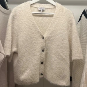 Stickad Kofta  - Stickad Kofta från & Other Stories i storlek S