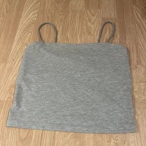 Grått linne från Gina tricot  - Inte använd mycket 