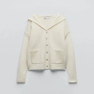 Kofta zara - Söt kofta från zara, skriv för fler bilder. Creme färjad 