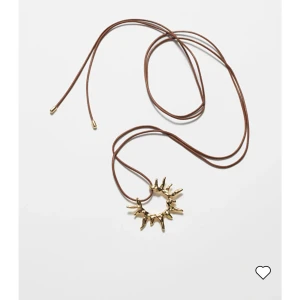 Söker!! - Hej! Jag söker detta halsband från &Other Stories. Kontakta gärna om ni har🥰