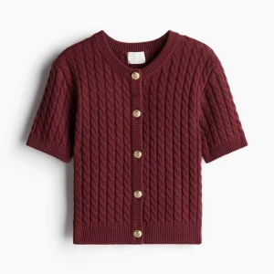 Vinröd kofta med knappar H&M - Slutsåld kofta från H&M, Helt ny✨! Endast testad✨pris kan diskuteras vid snabb affär!⭐️