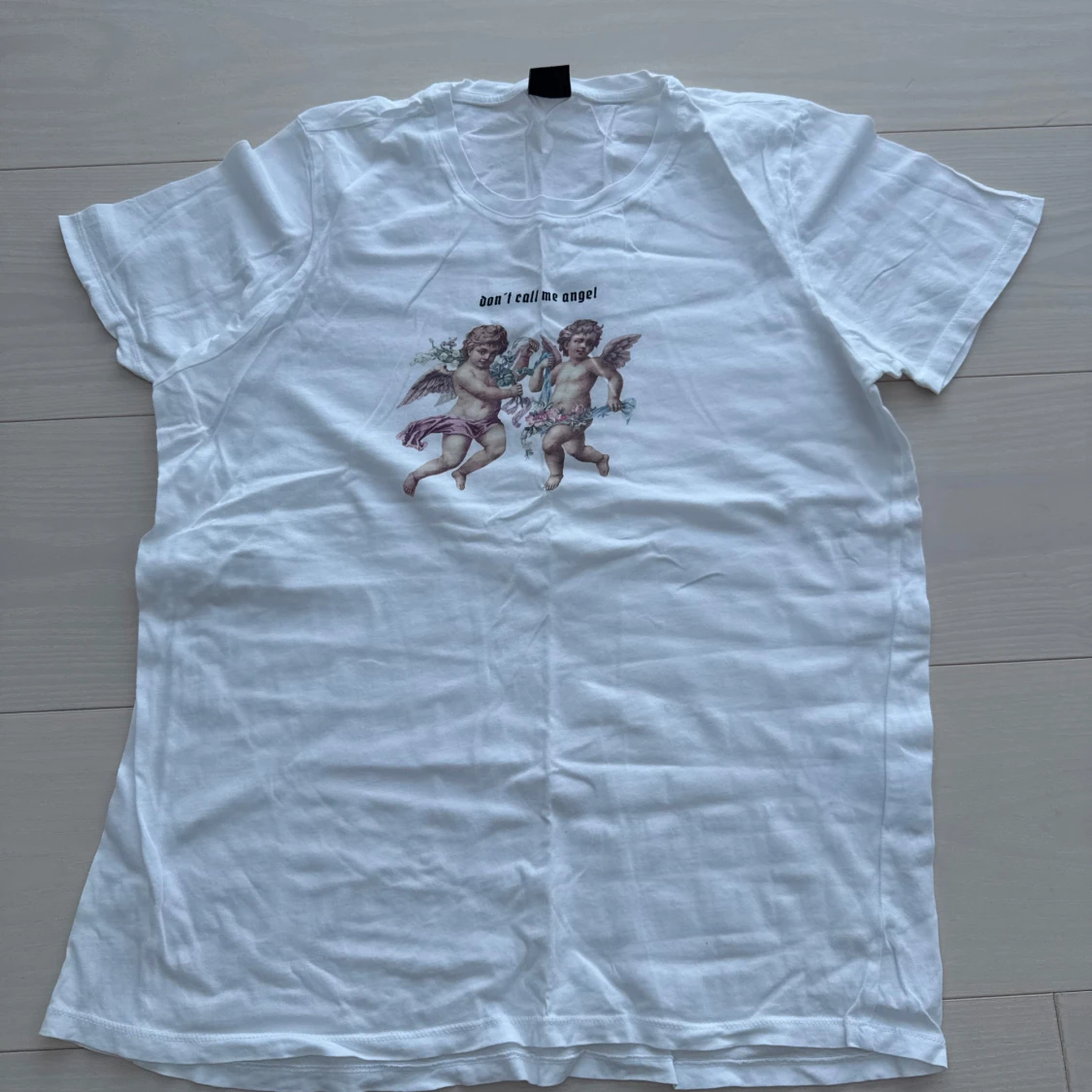 Vit t-shirt med tryck - 1