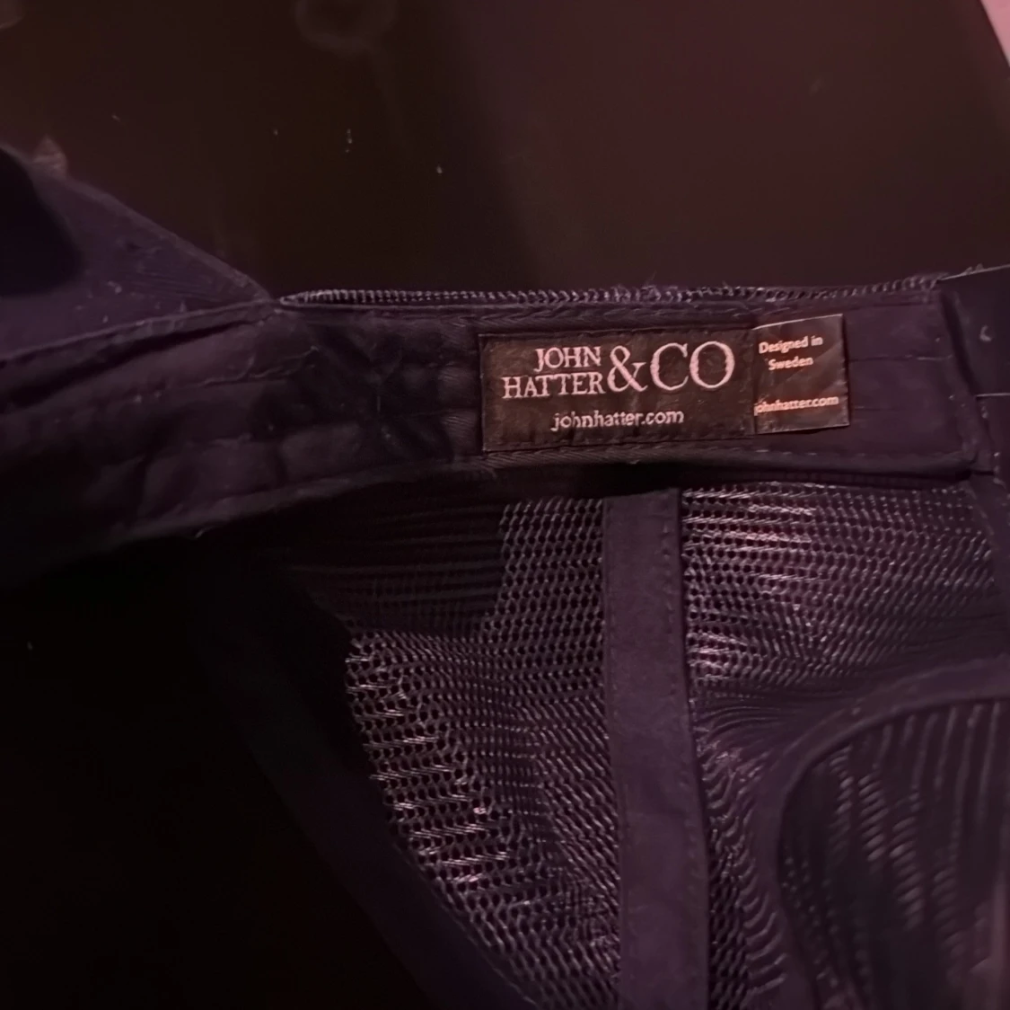 Mörkblå keps från John Hatter & Co - 90