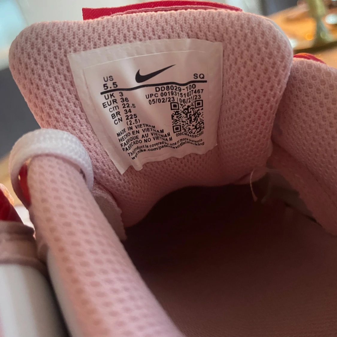 Nike Air Max i vitt och rosa - 3