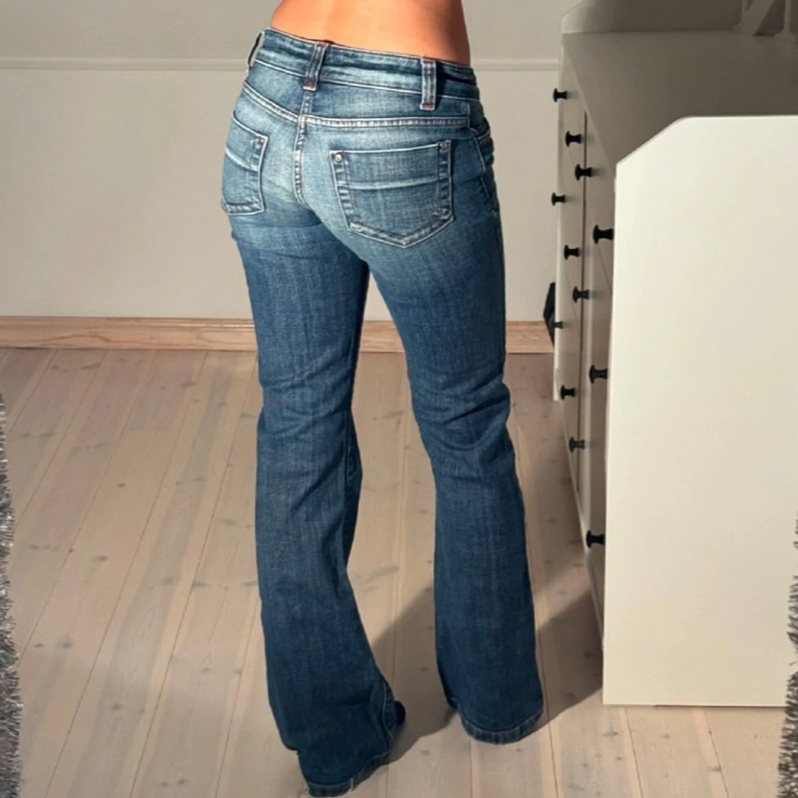 Blå bootcut jeans - 90