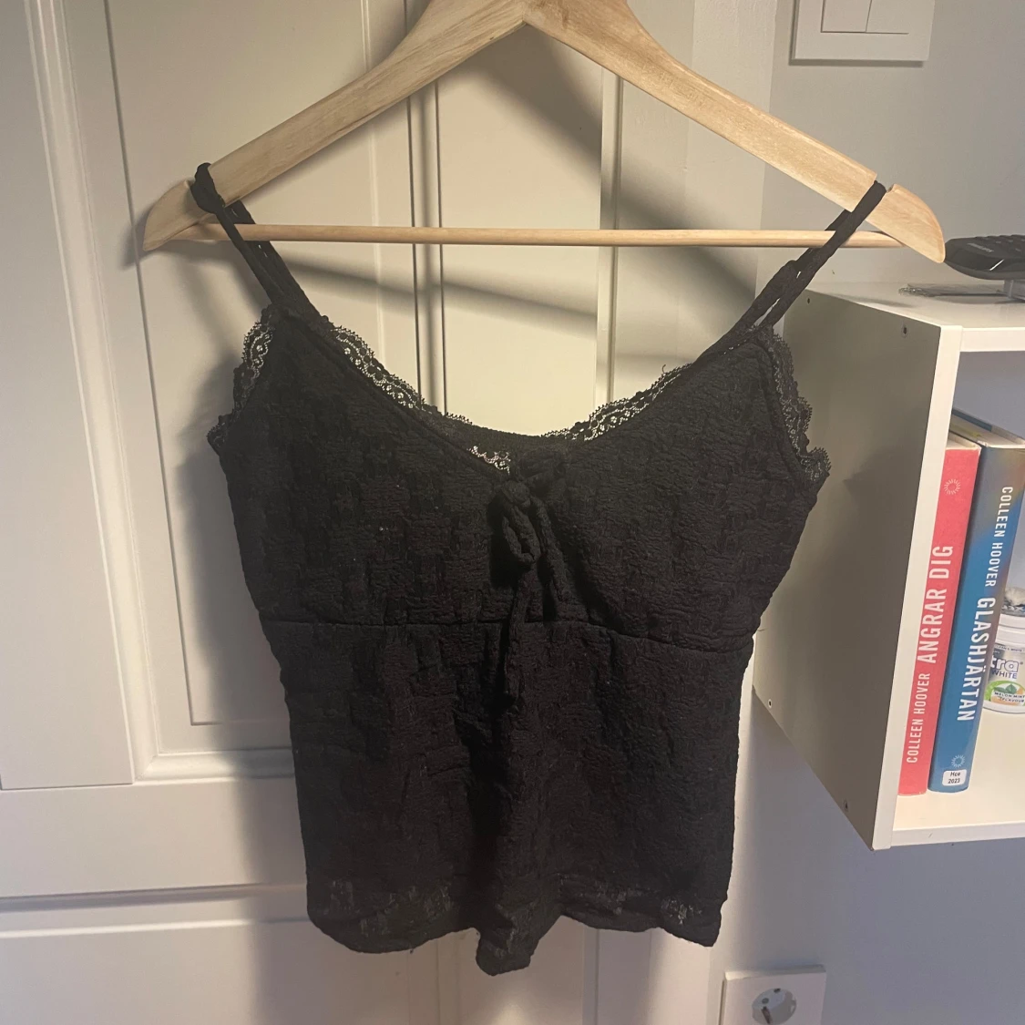 Fint linne med rosett 