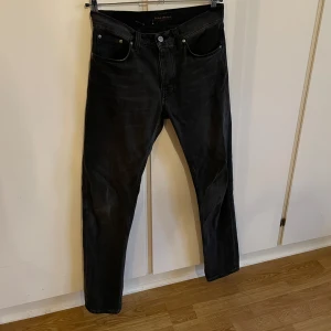 Nudie jeans - Modell Steady Eddie II Bra skick inga hål