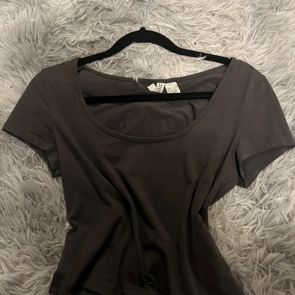 Brun kortärmad topp