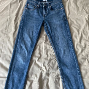 Ljus blå jeans - Ljus blå jeans mycket bra skick  Storlek xs 