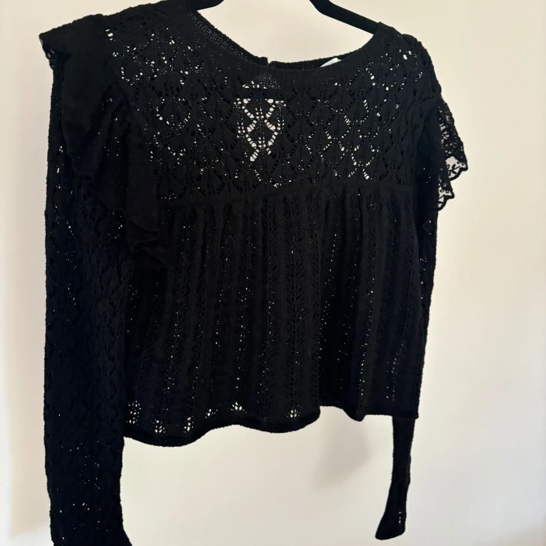 Tröja med spetsmönster 