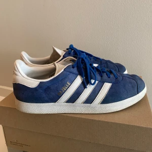 Adidas Gazelle  - Us 9 / EU 42,5  True to size!