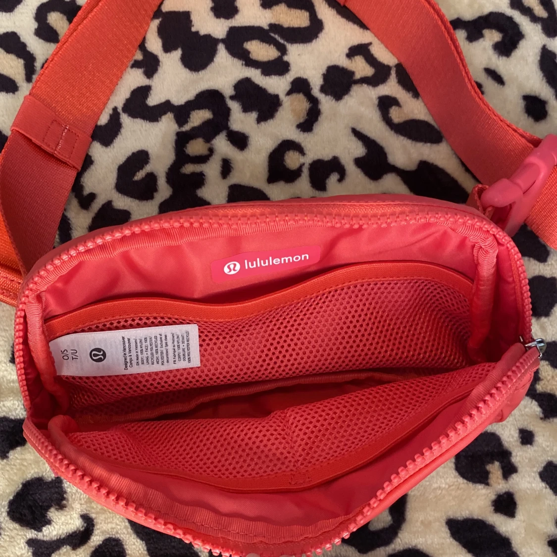 Lululemon magväska - 90