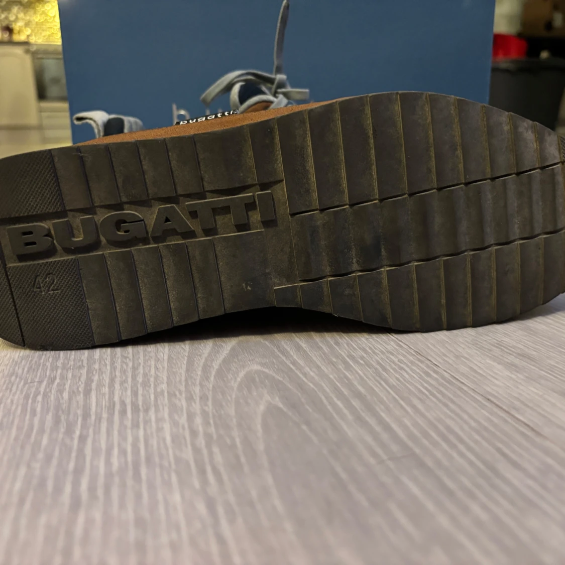 Bugatti skor - 92