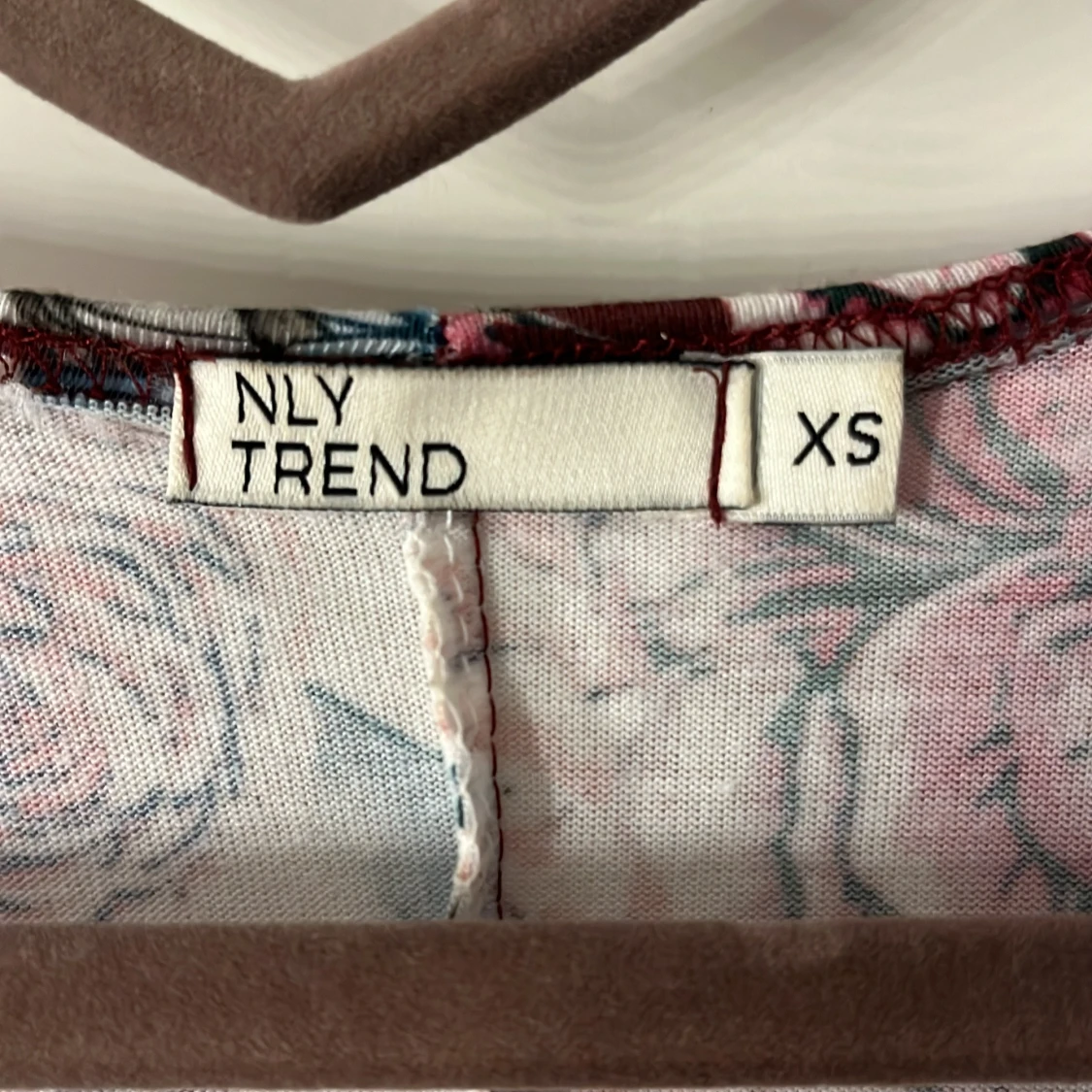 Blommig långklänning från NLY Trend - 91