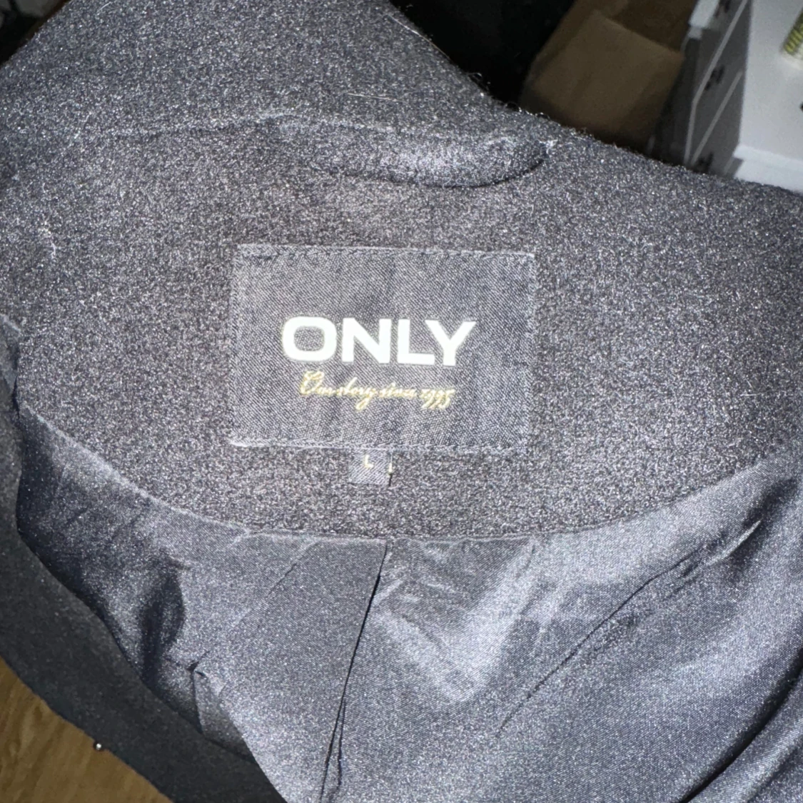 Svart lång kappa från only - 91