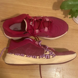 Freak 5 - 45  Har lådan  Bra skick  Öppen för trades  priset kan diskuteras 