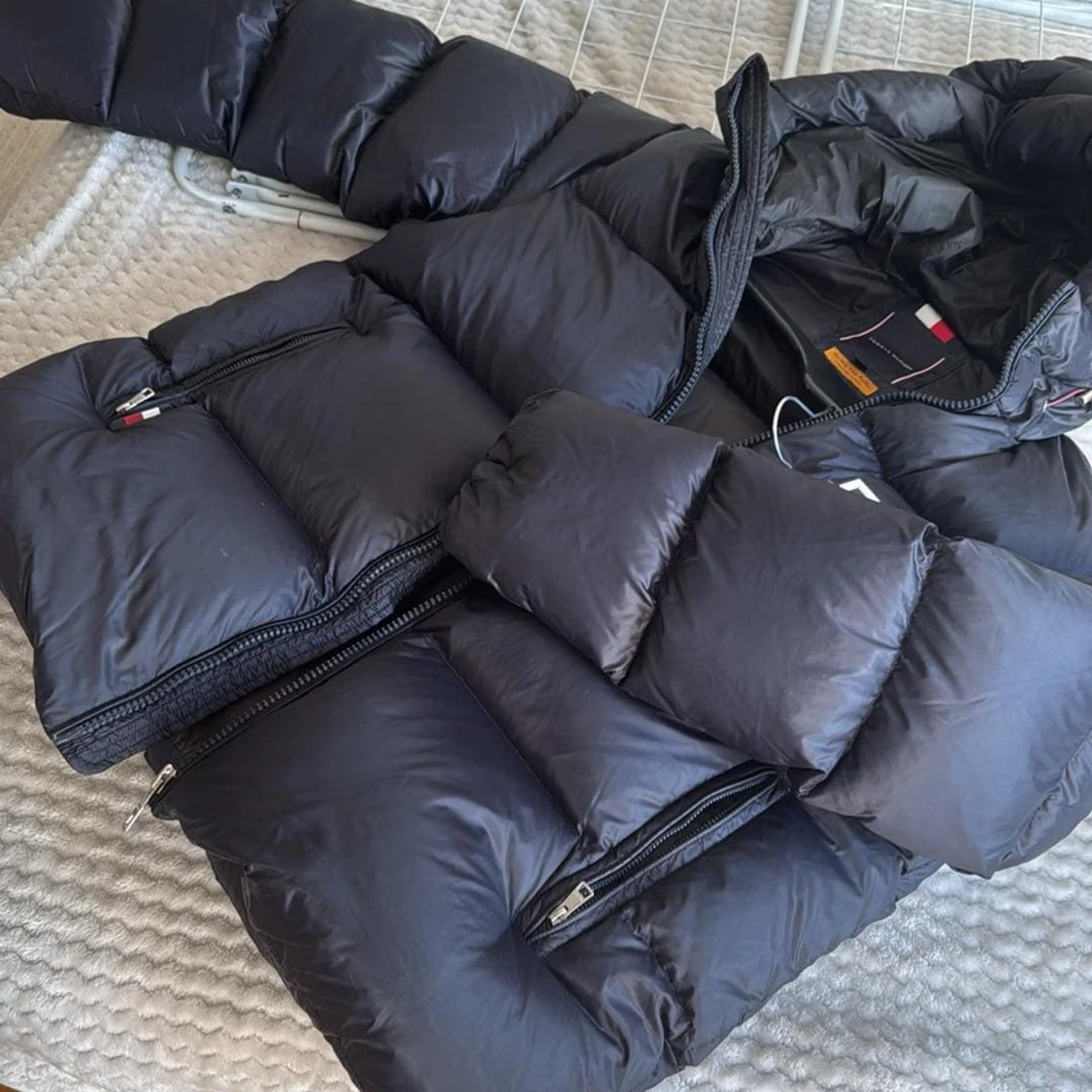 Tommy Hilfiger puffer gravity