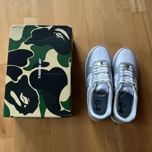 Bape star - Säljer nu dessa skor i storlek 44,5 hör av er vid frågor 