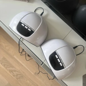 UV-lampor gelé naglar - Endaste testade UV lampor, valde att behålla mina gamla så säljer dessa vidare. USB kontakt Timer finns på 30s, 60s, 99s samt rörelsesensor.  Kan sälja båda för 250kr eller en för 150kr