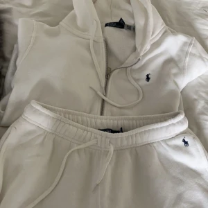 Ralph lauren set - Fint set som passar både tjejer och killar
