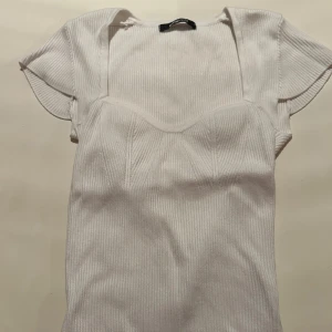 Gina Tricot topp  - Använd 2 ggr💗