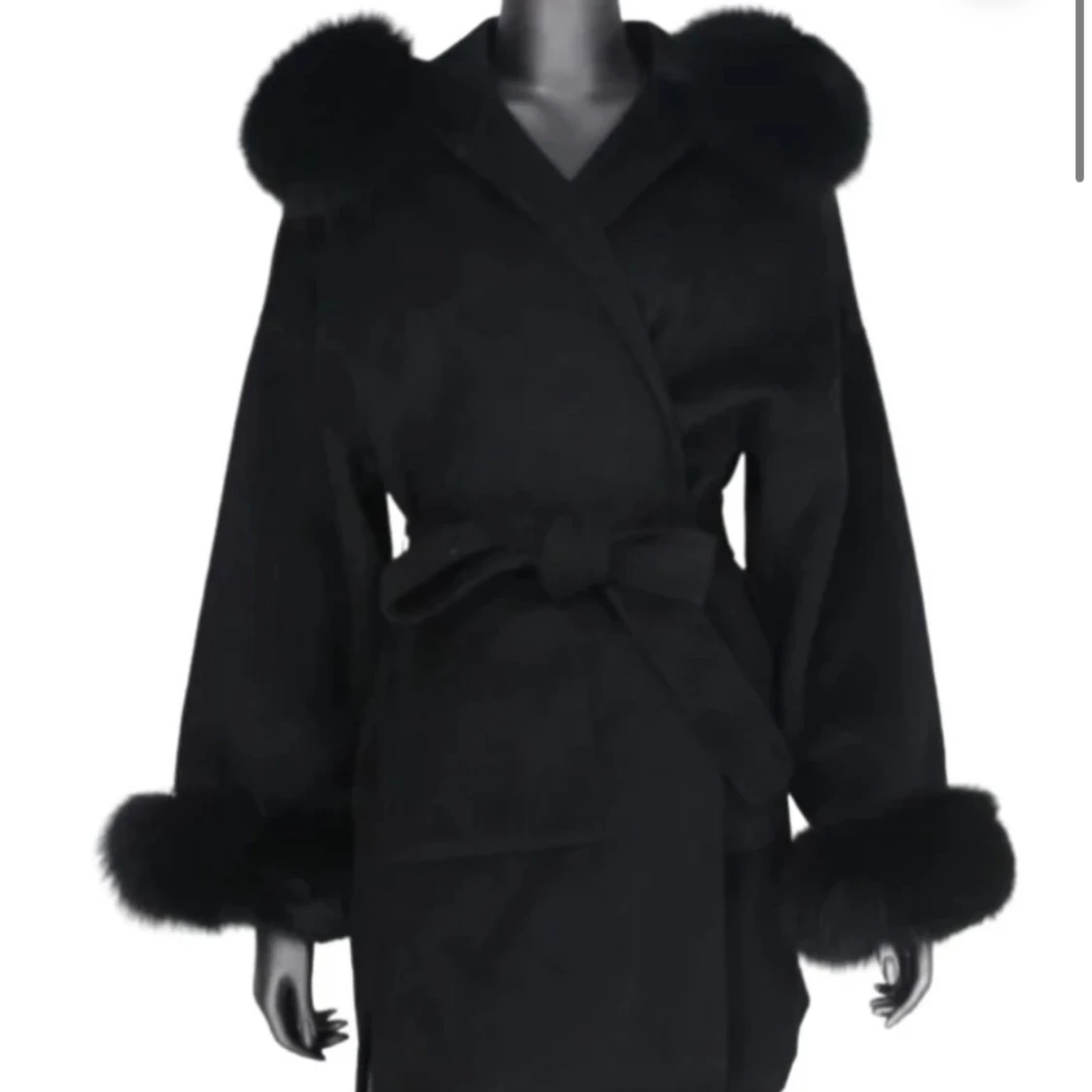 Svart Päls Kappa