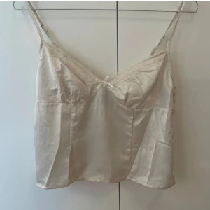 Spets linne 💞 - Jättefint beskvämt spetslinne 💞