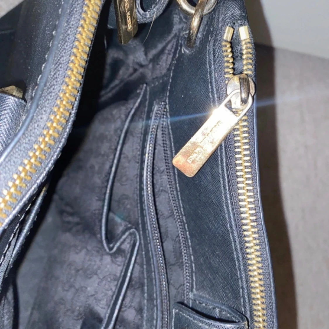 Michael kors väska  - 90