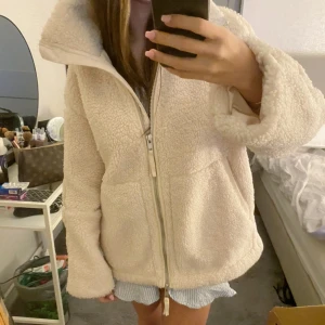 Hm Teddy jacka - I fint skick🩵 Strl S💕 Tryck gärna på köp nu