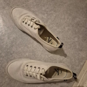 Calvin Klein sneakers - Nyskick 