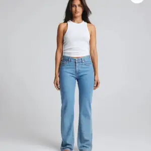 W27 L34, superfina och inprincip oanvända jeans från Bikbok. Långa i längden så passar 175cm+. 