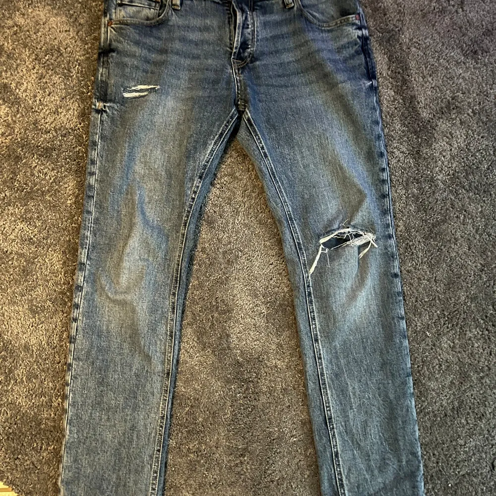 Modellen glenn Skick - 10/10 Storlek - W30L30 Passar L32  Jag kan inte sälja i plick, så fråga efter vinted länken!. Jeans & Byxor.